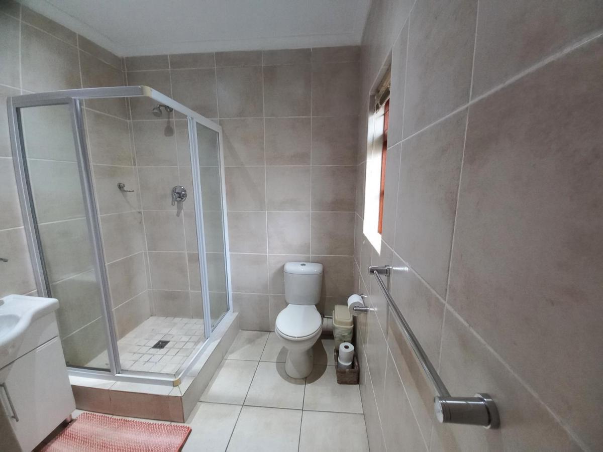 Wine Route 44 Bed & Breakfast Somerset West