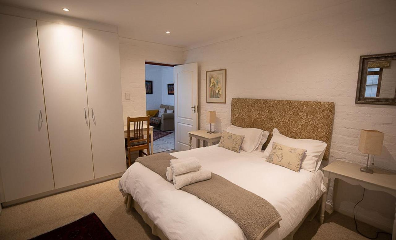 Wine Route 44 Bed & Breakfast Somerset West