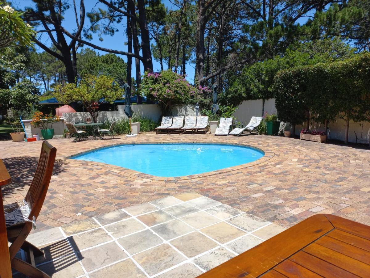 Bed & Breakfast Wine Route 44 *