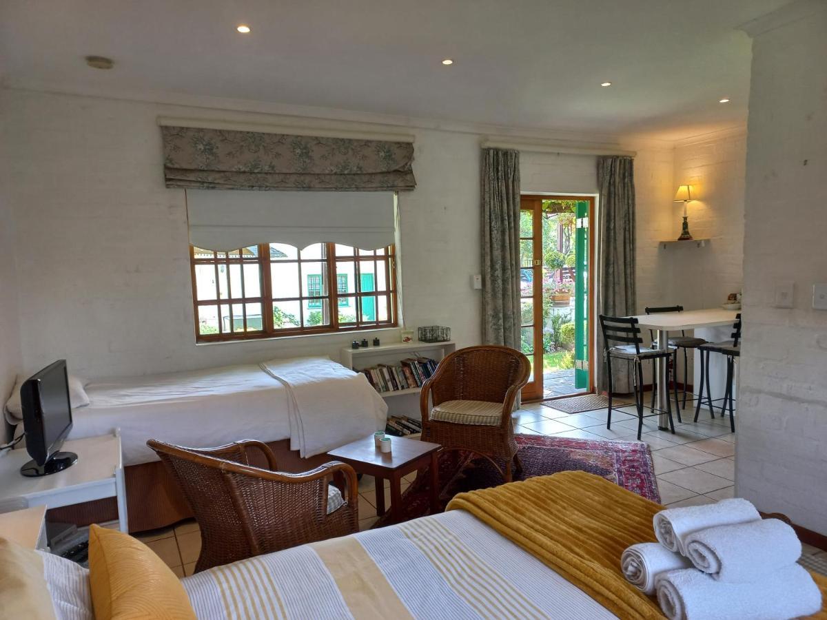 Wine Route 44 Bed & Breakfast *